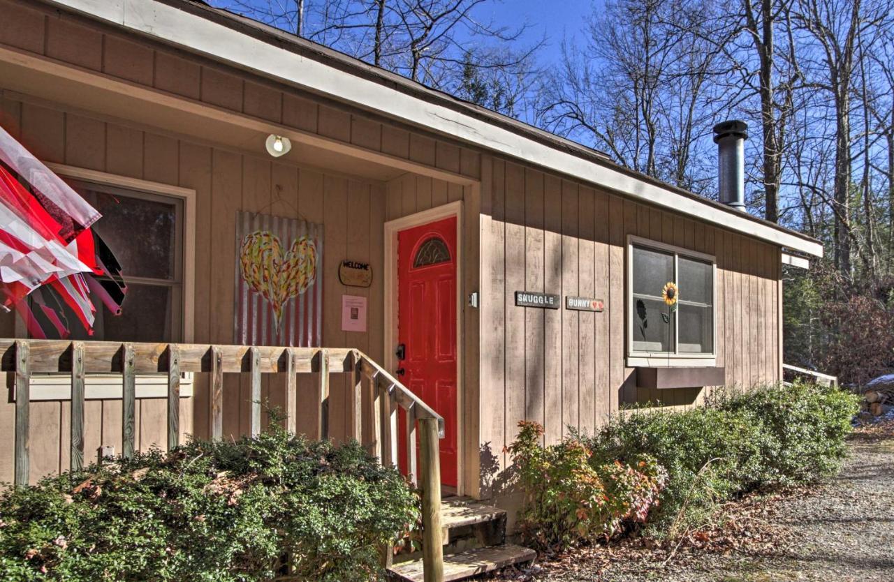 Renovated Smoky Mtn Cabin - Hot Tub, Trees, Peace! Villa เซอเวียร์วีล ภายนอก รูปภาพ