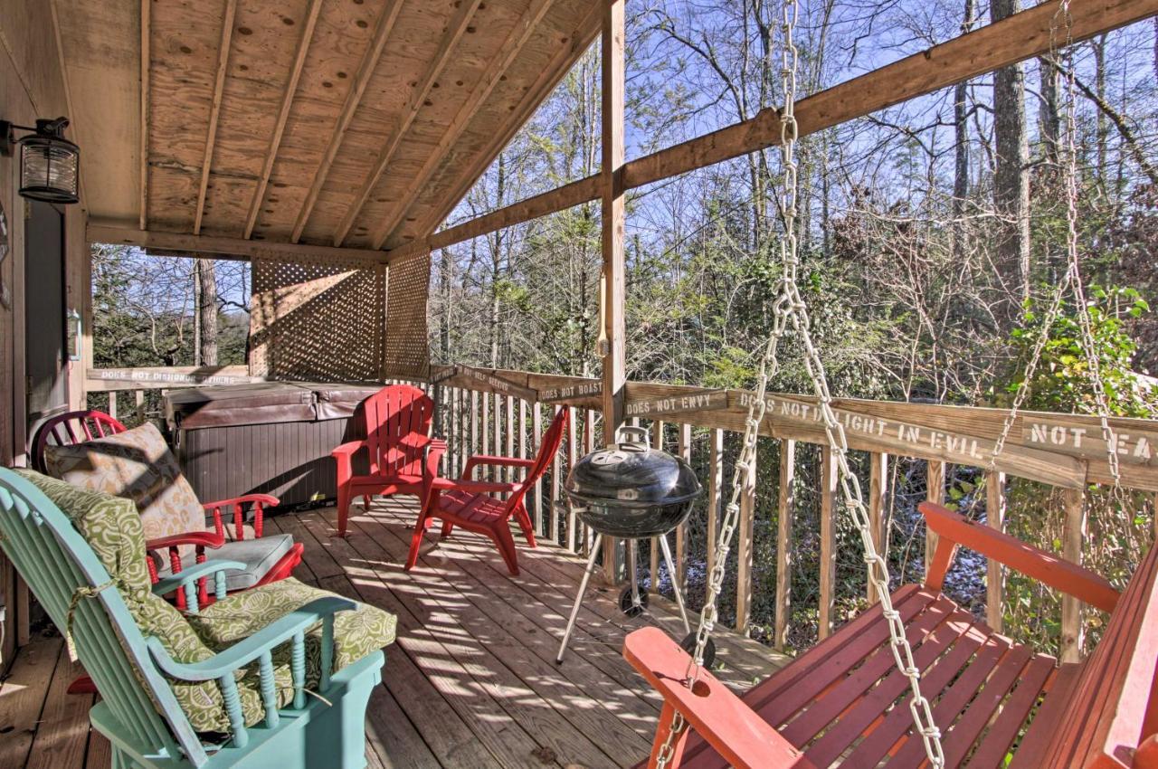 Renovated Smoky Mtn Cabin - Hot Tub, Trees, Peace! Villa เซอเวียร์วีล ภายนอก รูปภาพ